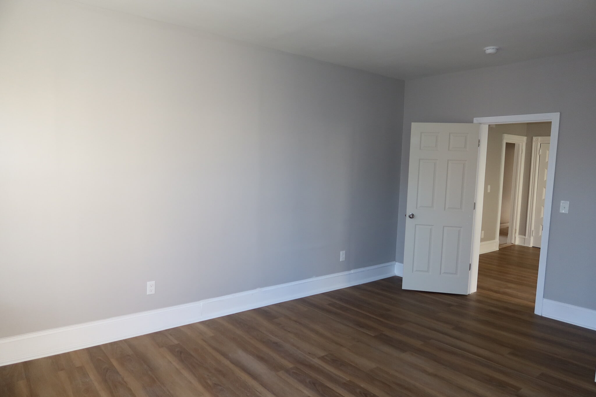 Unit 2 Master Bdr - 16 Benton St