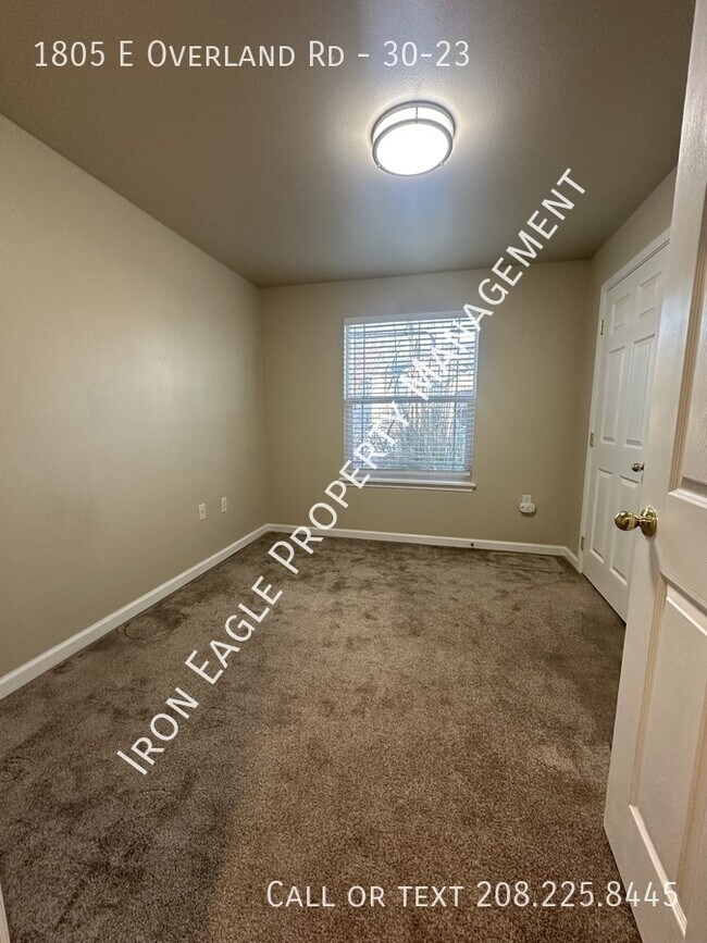 Building Photo - 1805 E Overland Rd