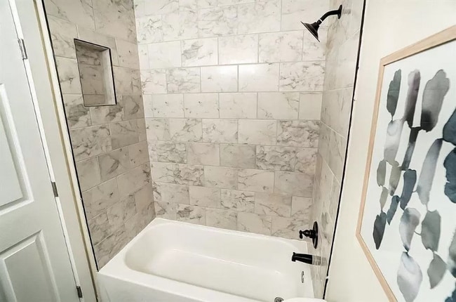 Building Photo - 1106 Dayton St