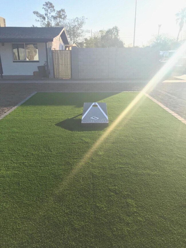 Building Photo - 1212 E Tempe Dr