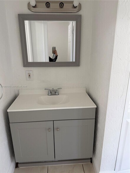 Building Photo - 2257 NW 33rd St