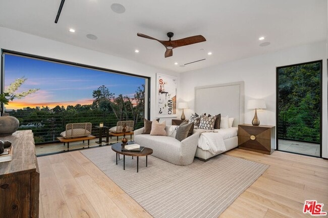 Building Photo - 1200 Angelo Dr