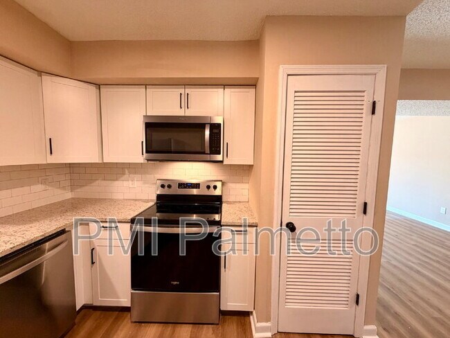 Building Photo - 4716 Leaf Crest Ct