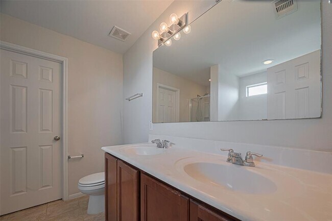 Building Photo - 20111 Brookwood Holw