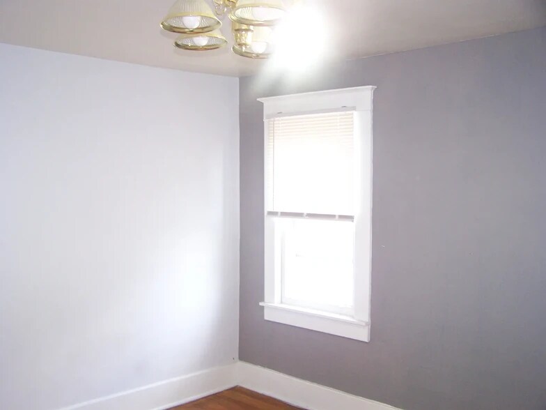 Building Photo - 93 Lovering Ave