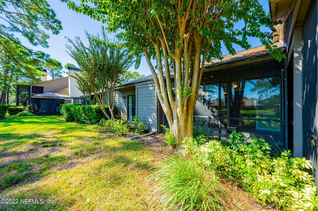 Building Photo - 111 Cranes Lake Dr