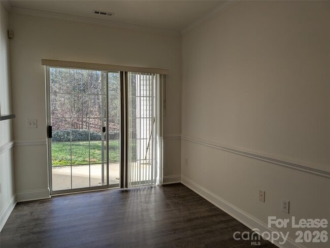 Building Photo - 2104 Sardony Ln