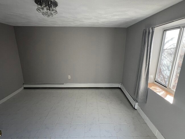 Building Photo - 236 Palfrey St