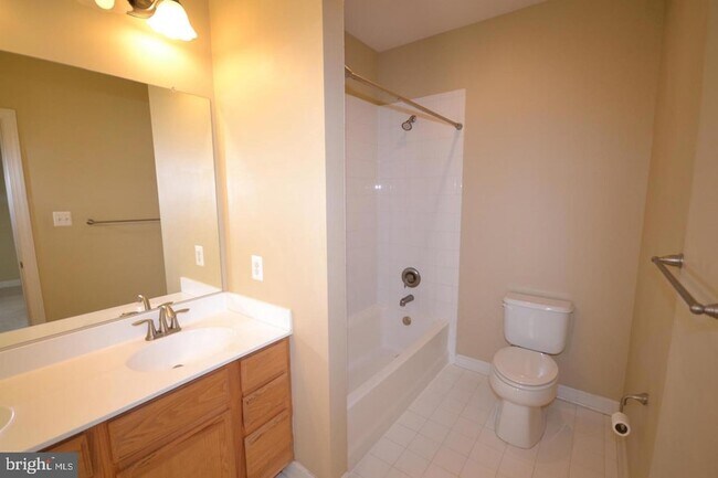 Building Photo - 8921 Amelung St