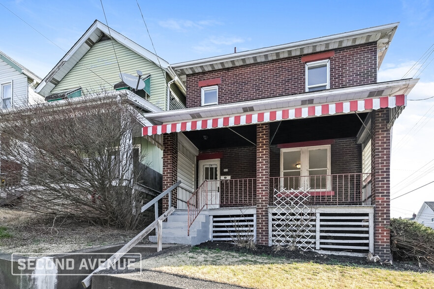Primary Photo - 300 James St