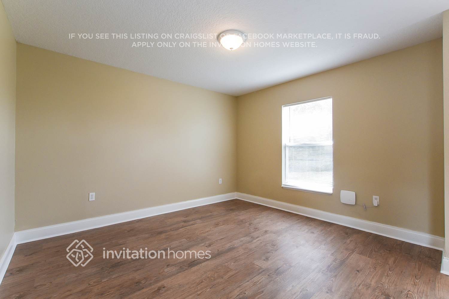 Building Photo - 1150 S Cooper Dr