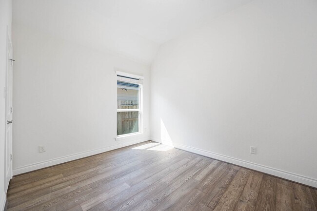 Building Photo - 2622 Mountain Sage Dr