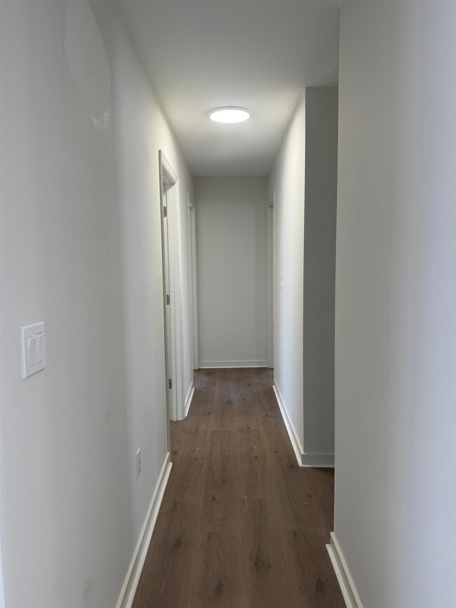 Building Photo - 295 Paulanne Terrace