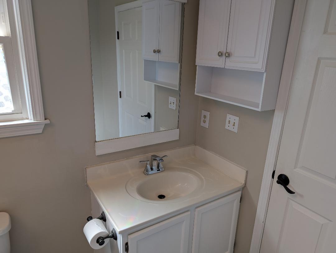 Building Photo - 3158 Oak St