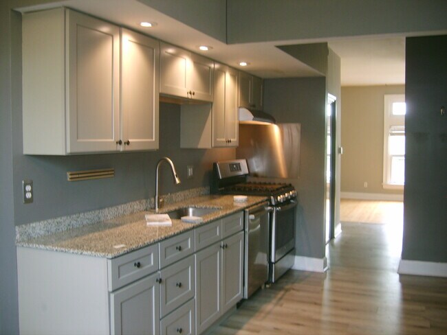 Building Photo - 110 Bidwell Pkwy