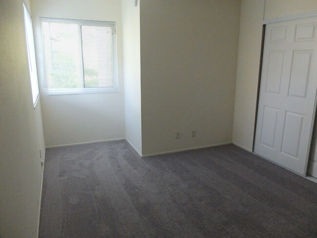 Building Photo - 101 S Lake Merced Hills