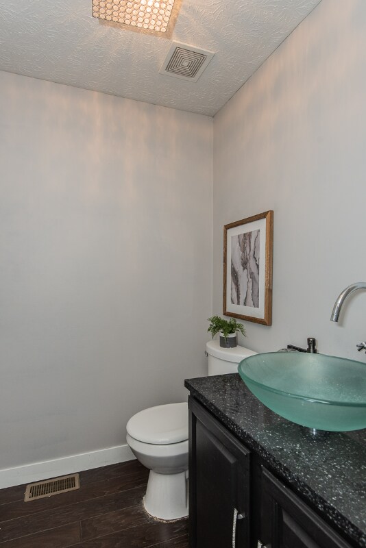 Building Photo - 1902 Cheyenne Dr