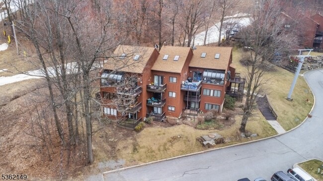 Building Photo - 4 Winter Park Dr