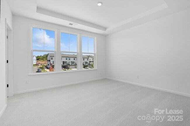 Building Photo - 3210 Stelfox St