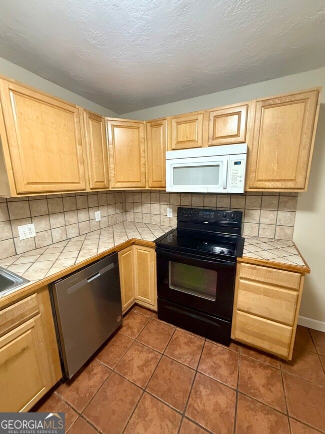 Building Photo - 513 Cherokee Ct