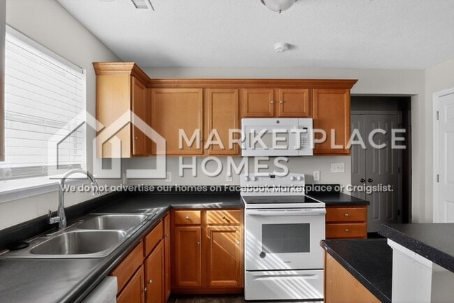 Building Photo - 10147 Morning Sun Ct