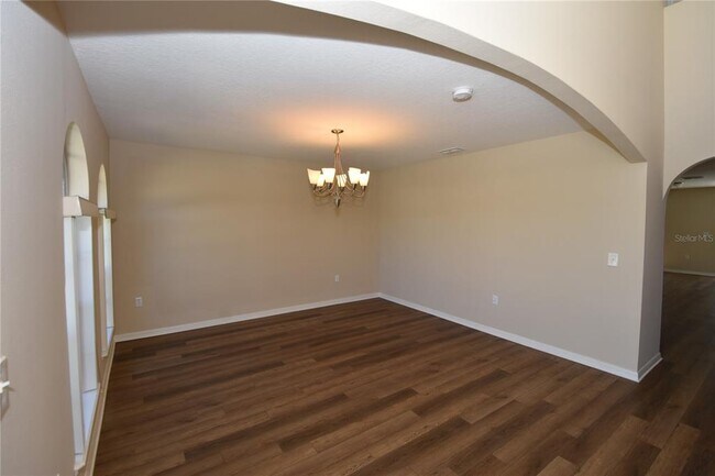 Building Photo - 37 Buttermill Dr