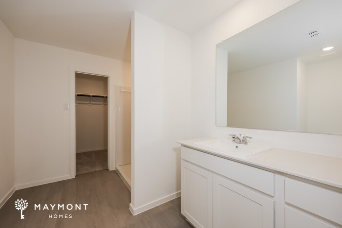 Building Photo - 3025 Tooley Dr