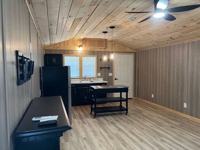 Building Photo - 120 Galaxy Dr