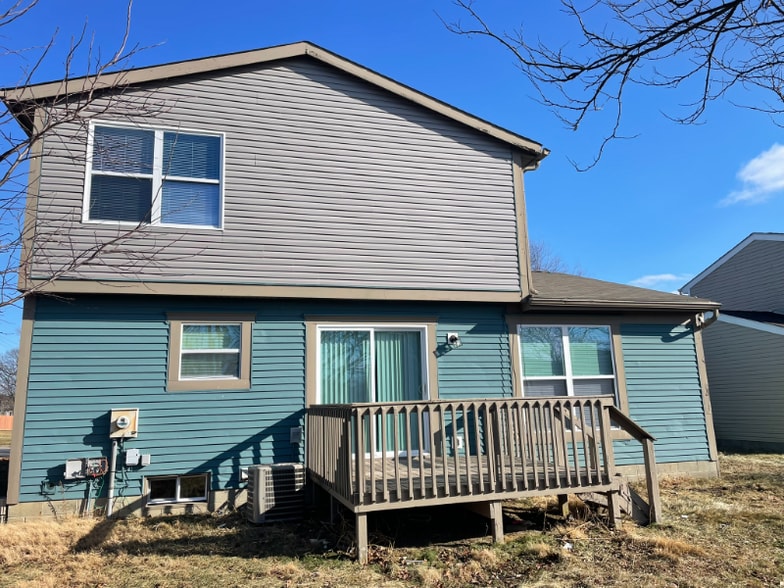 Building Photo - 1229 Crossbrook Blvd