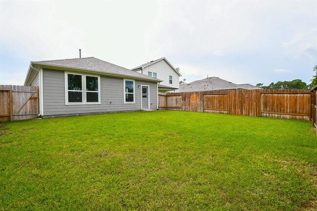 Building Photo - 21353 Rising Fawn Rd