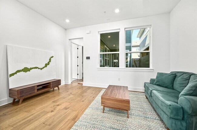 Building Photo - 4202 Taniguchi St