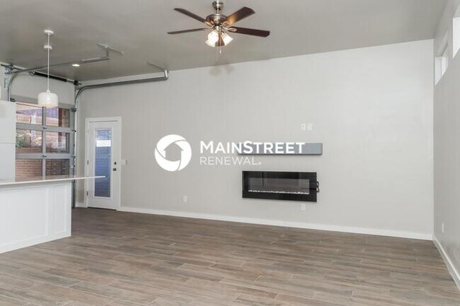 Building Photo - 3 Bedroom Pet-Friendly Home in Oklahoma City, OK with Main Street Renewal