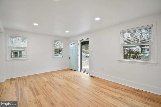 Primary Photo - 11 Beryl Rd