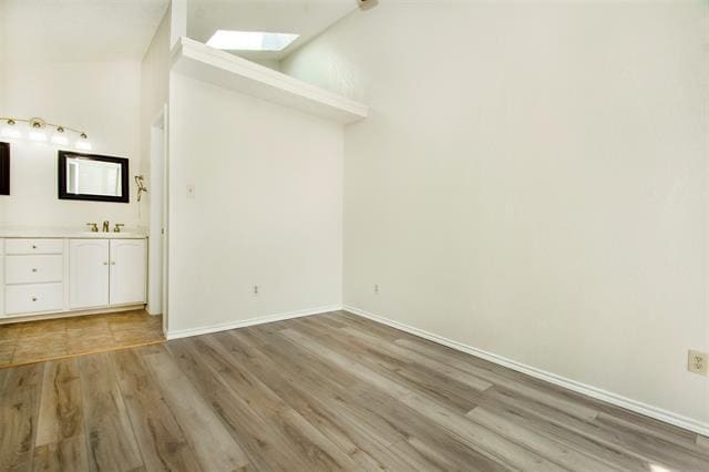 Building Photo - 4242 N Capistrano Dr