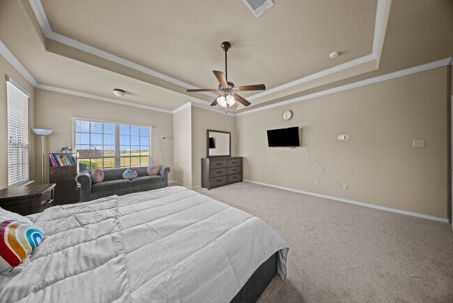 Building Photo - 115 Parkwood Dr