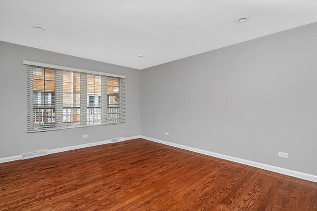 Building Photo - 15 S Waiola Ave