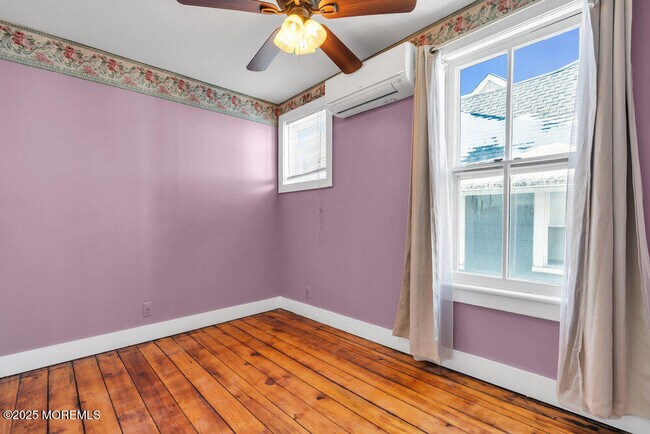 Building Photo - 31 Embury Ave