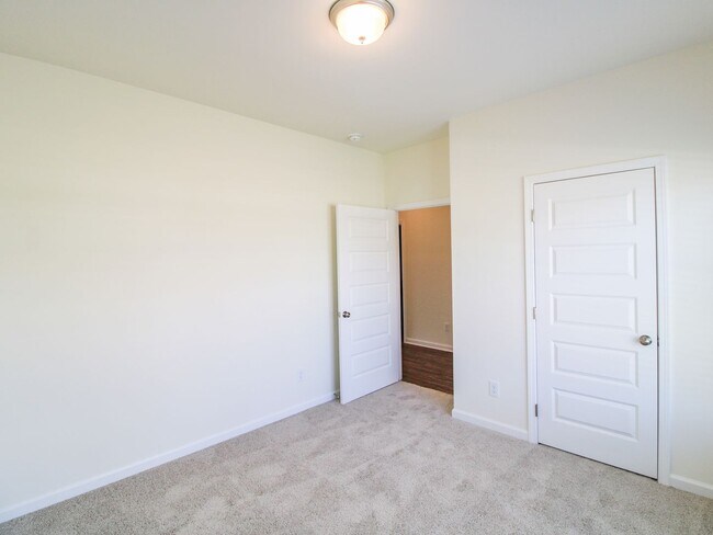 Building Photo - 13791 Hill Place Ln