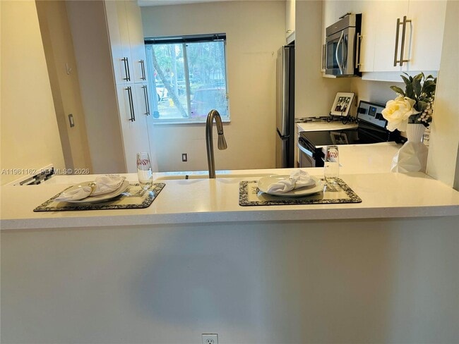 Building Photo - 20807 NW 3rd Ct