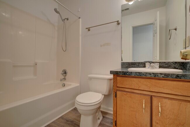 Building Photo - 5 Millicent Ct