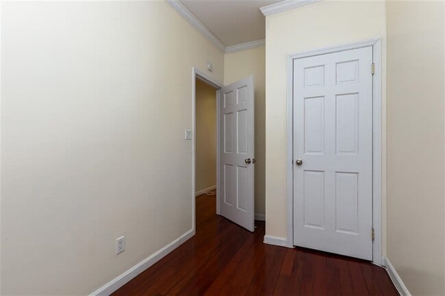 Building Photo - 278 2nd St