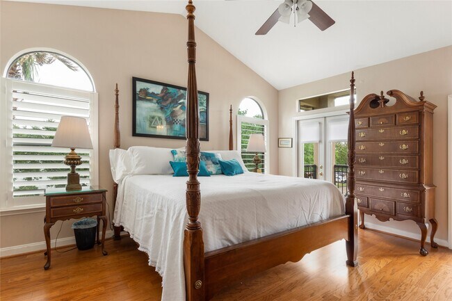 Building Photo - 457 Mariners Dr