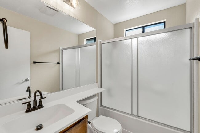 Building Photo - Charming 3BR House in Antelope