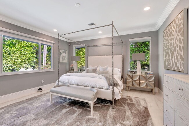 Building Photo - 5747 Paddington Way