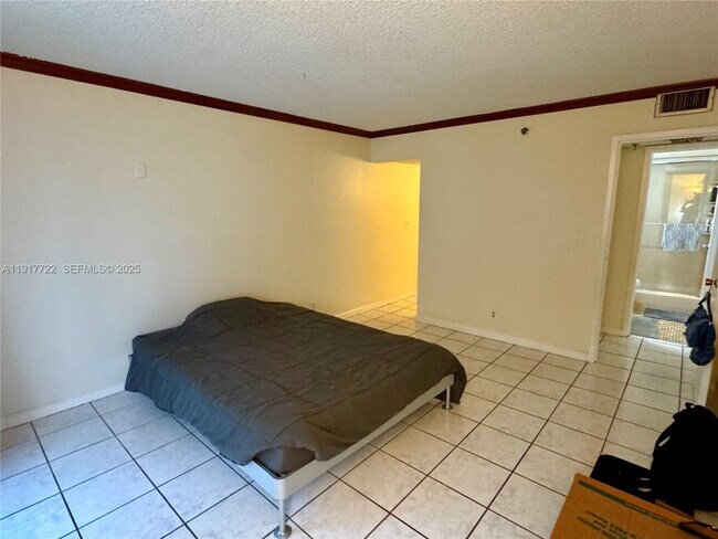 Building Photo - 2401 Collins Ave