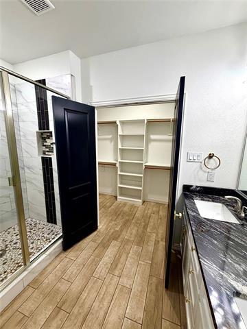 Building Photo - 8901 Silver Crk Rd