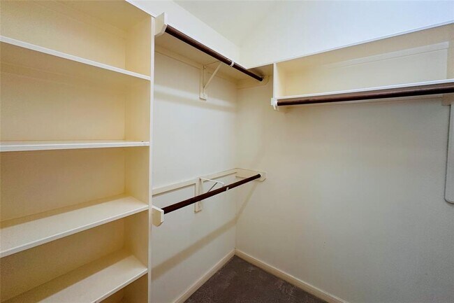 Building Photo - 24535 Sawgrass Meadow Ln