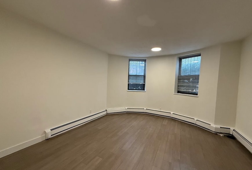 Building Photo - 530 Massachusetts Ave