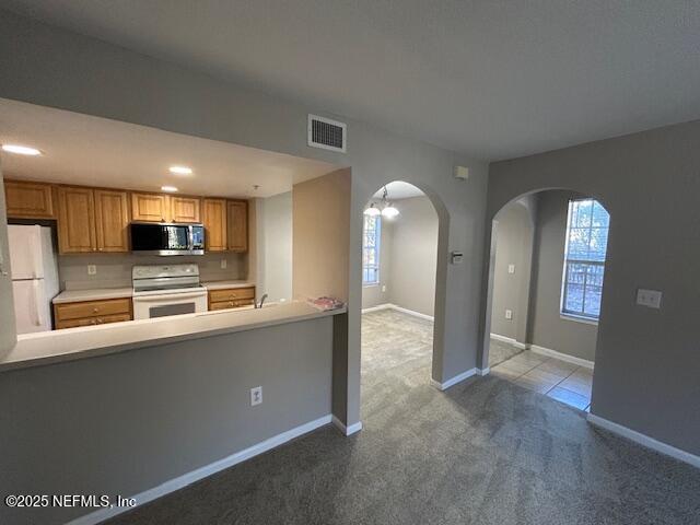 Building Photo - 570 Busch Dr