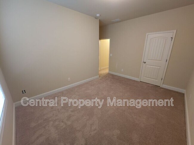 Building Photo - 265 Meadow Blossom Way